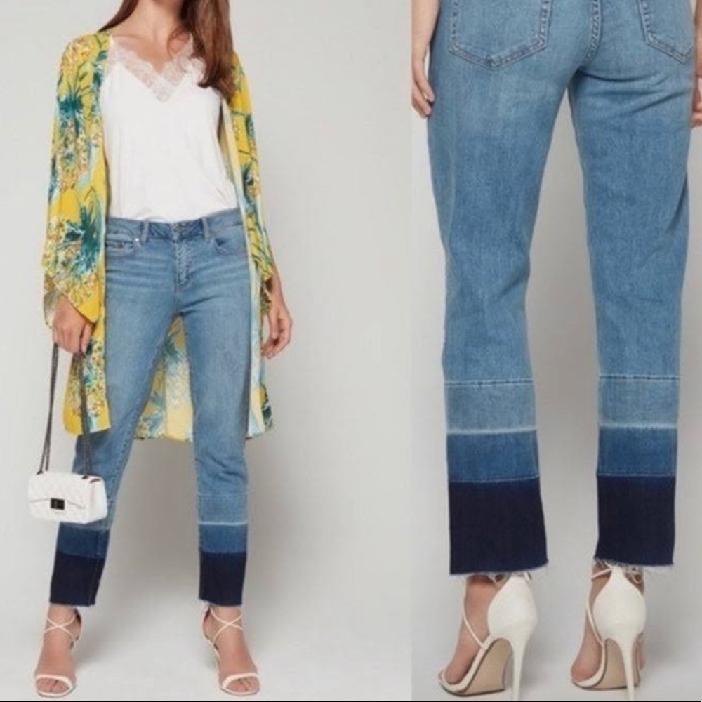 Vince Camuto ombré denim flare jeans, size 6 (28” waist)